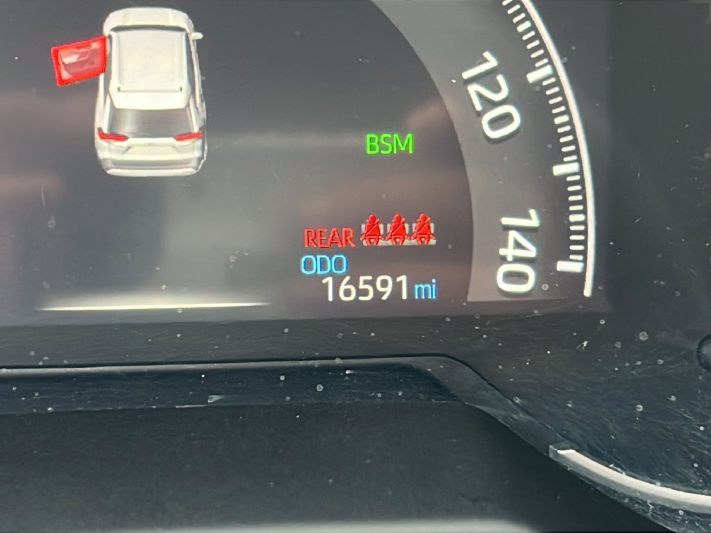 Used 2024 Toyota RAV4 LE FWD image 23