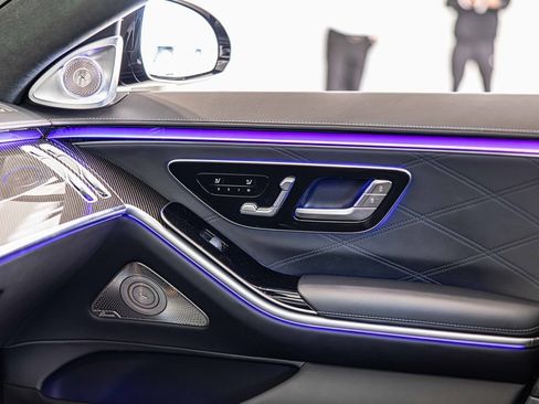 Used 2025 Mercedes-Benz S 63 AMG S image 21