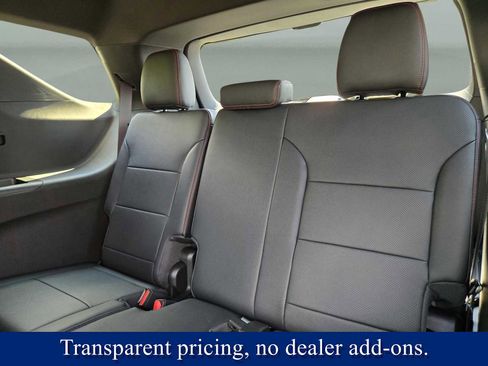 New 2026 Chevrolet Traverse Z71 w/ Enhanced Driving Package image 13