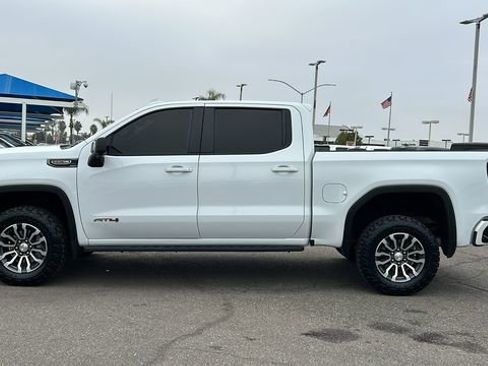 Used 2022 GMC Sierra 1500 AT4 w/ AT4 Preferred Package image 7