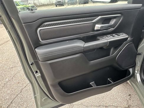 New 2026 RAM 1500 4x4 Crew Cab image 11