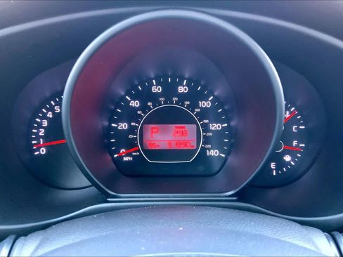 Used 2017 Kia Soul FWD image 25