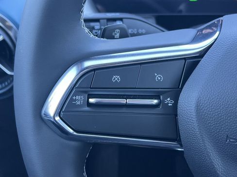 New 2026 Chevrolet Equinox EV LT image 9