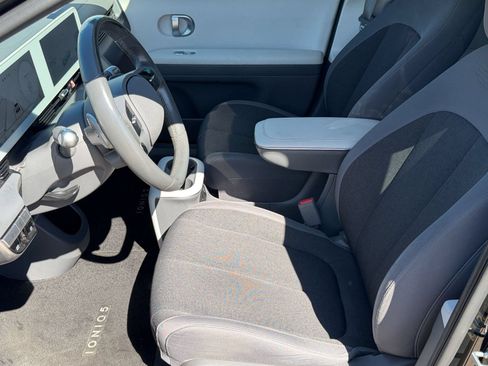 Used 2024 Hyundai Ioniq 5 SEL RWD image 5
