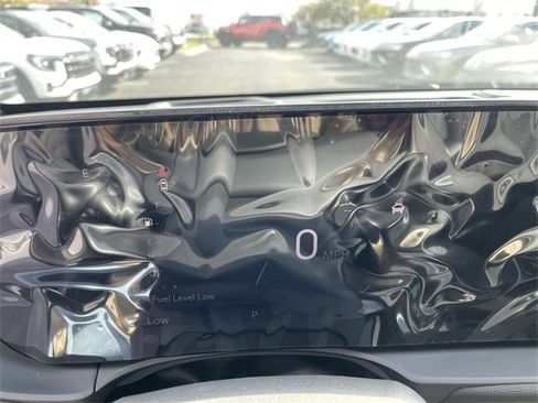 New 2025 Buick Envista Avenir image 15