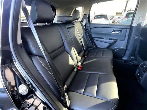 Certified 2024 Nissan Rogue SL w/ SL Premium Package image 19