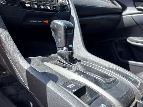 Used 2017 Honda Civic Sport image 21