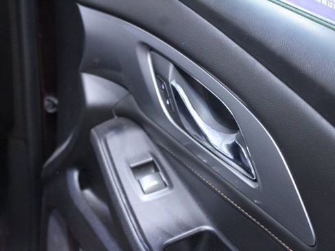 Used 2018 Chevrolet Traverse LT image 10