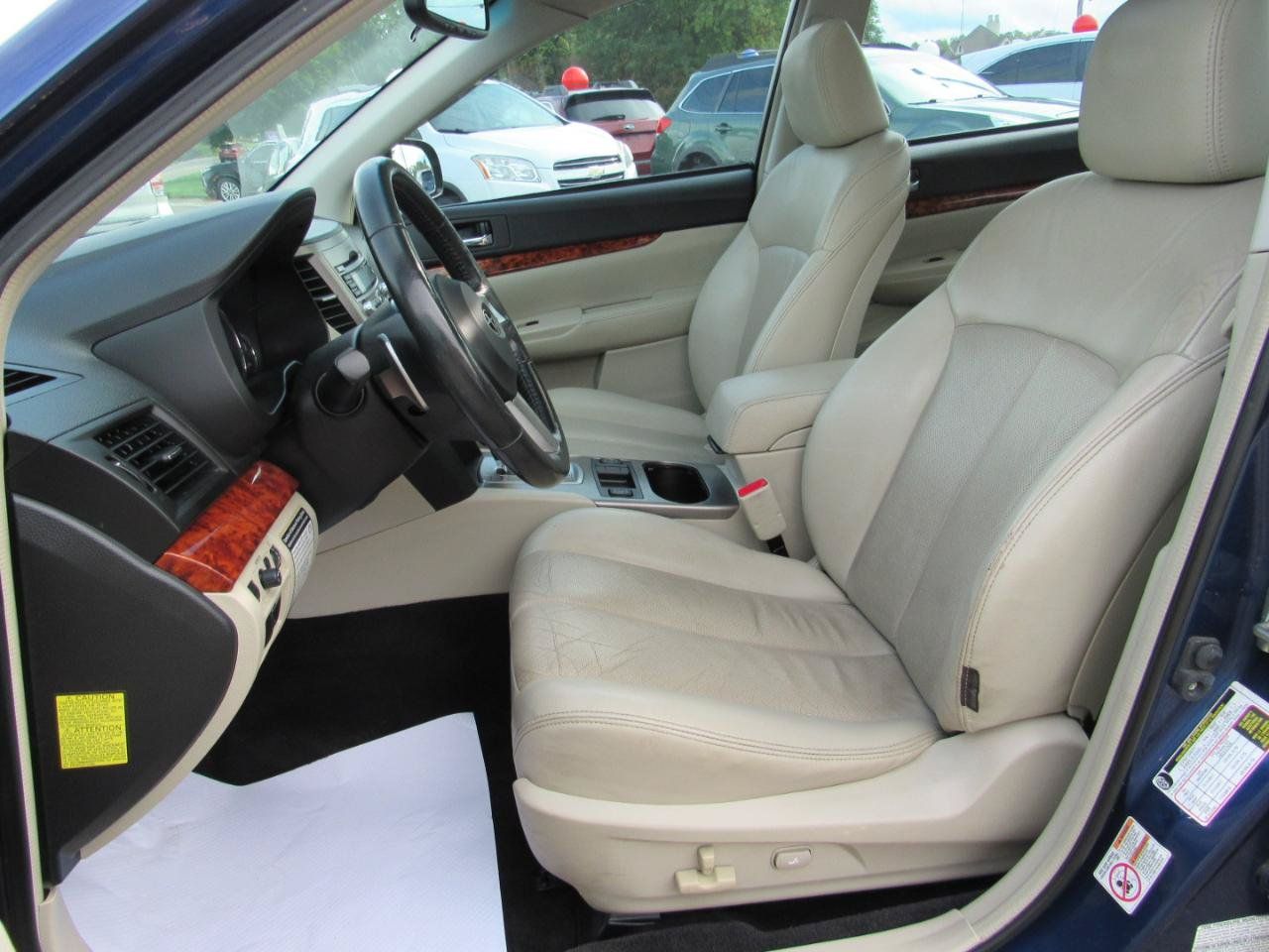Used 2010 Subaru Legacy 2.5i Limited AWD/4WD image 5