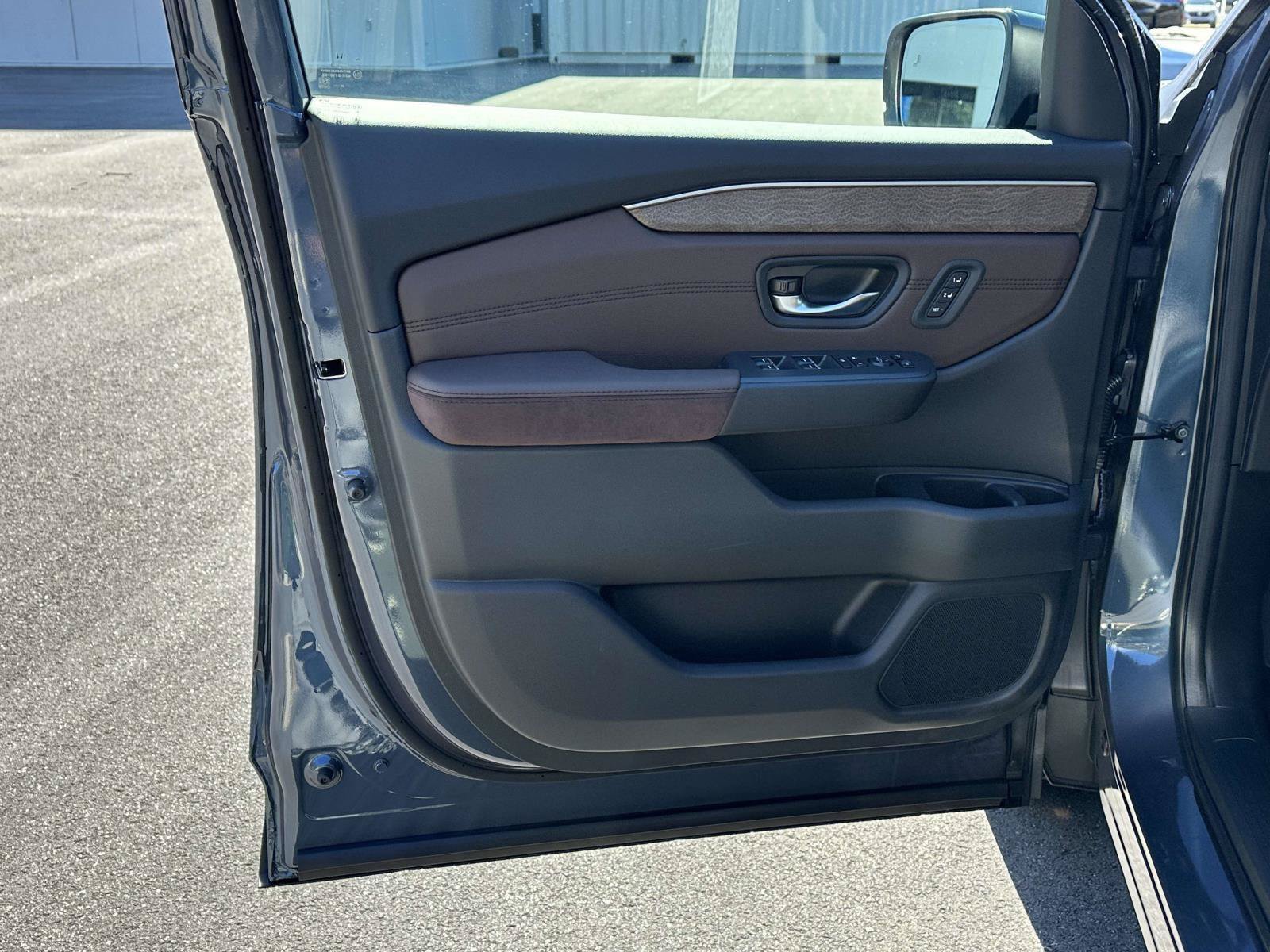 New 2026 Honda Pilot Elite image 5