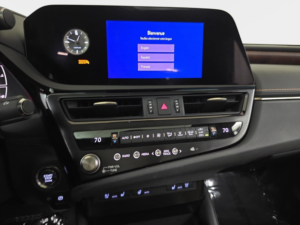 Certified 2023 Lexus ES 250 w/ Premium Package AWD/4WD image 22