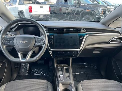 Used 2023 Chevrolet Bolt LT image 10