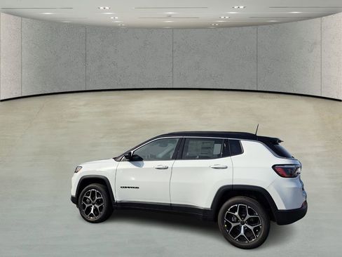 New 2026 Jeep Compass Limited AWD/4WD image 7