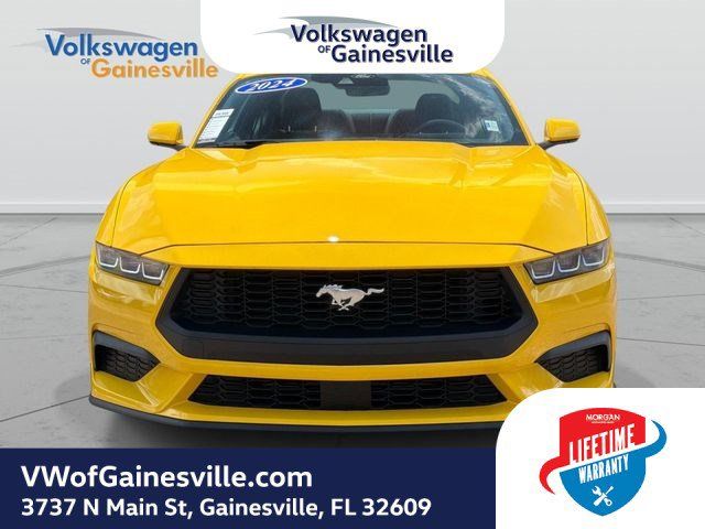 Used 2024 Ford Mustang Coupe RWD image 9