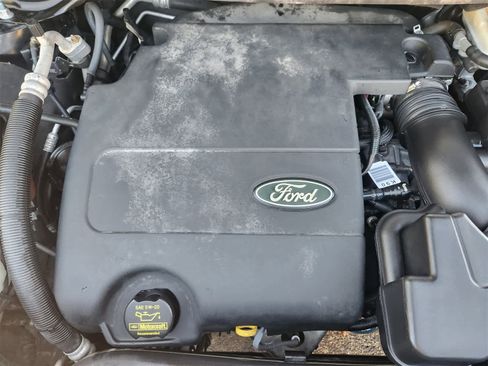 Used 2013 Ford Explorer XLT image 31