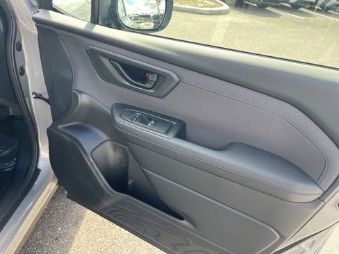 Used 2025 Subaru Forester Premium w/ Protection Package (1PH) image 44