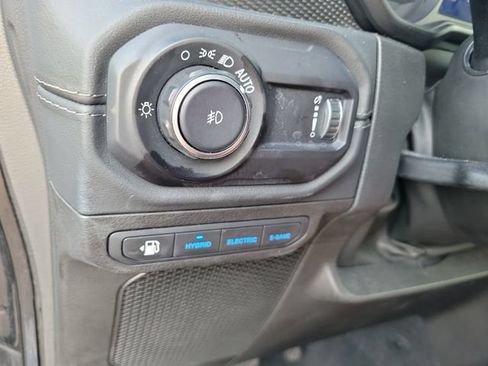 Used 2024 Jeep Wrangler Unlimited Rubicon 4xe AWD/4WD image 32