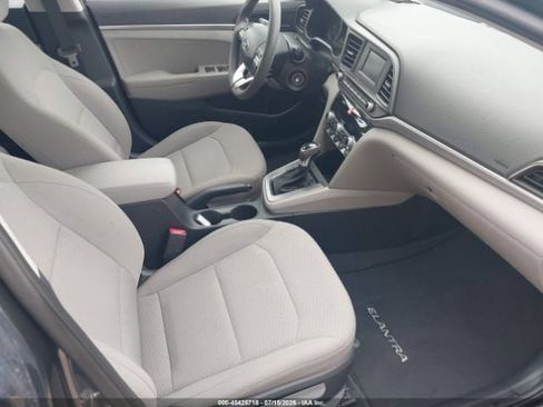 Used 2020 Hyundai Elantra SE FWD image 4
