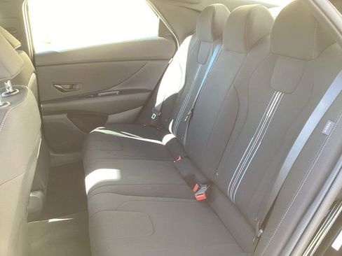 New 2026 Hyundai Elantra SEL Sport FWD image 18