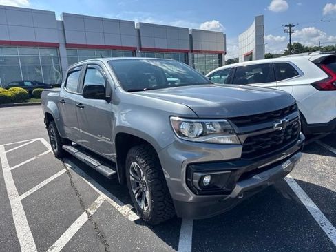 Used 2022 Chevrolet Colorado Z71 AWD/4WD image 14
