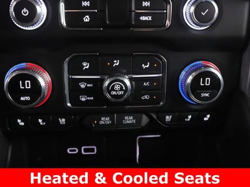 Used 2023 GMC Yukon SLT w/ SLT Premium Package AWD/4WD image 4