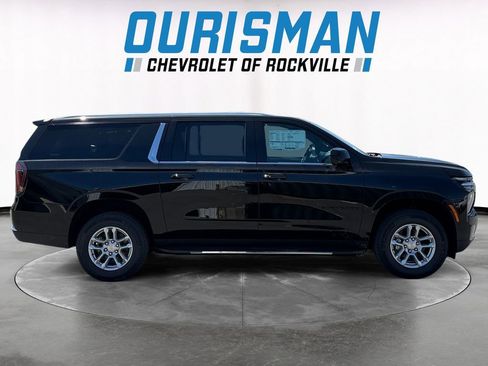 New 2026 Chevrolet Suburban LS w/ LPO, Dark Essentials Package AWD/4WD image 7