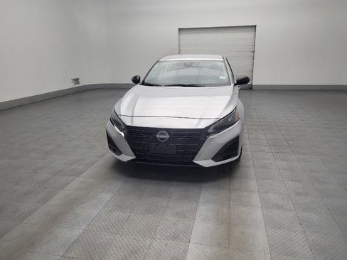 Used 2024 Nissan Altima 2.5 SV image 15