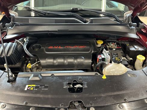 Used 2020 Jeep Compass Latitude w/ Cold Weather Group image 17