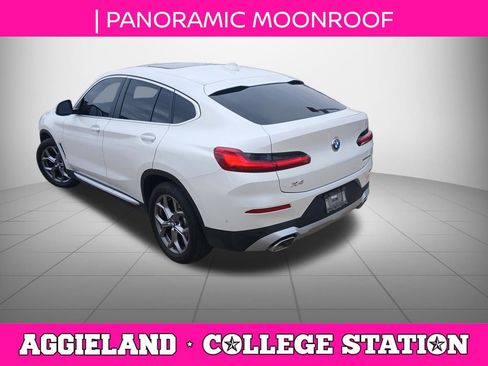 Used 2024 BMW X4 xDrive30i w/ Parking Assistance Package image 4