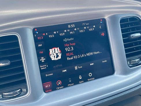 Used 2023 Dodge Charger SXT RWD image 10