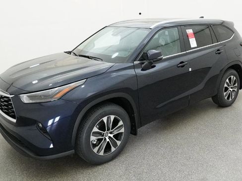 New 2026 Toyota Highlander XLE image 27
