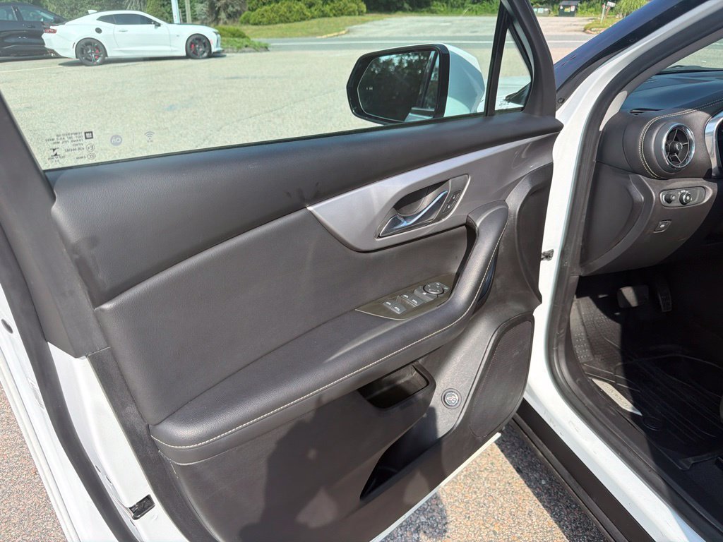 Certified 2023 Chevrolet Blazer LT w/ LPO, Floor Liner Package AWD/4WD image 29