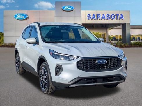 New 2026 Ford Escape SE FWD image 1
