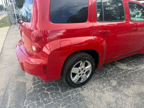 Used 2011 Chevrolet HHR LT FWD image 9
