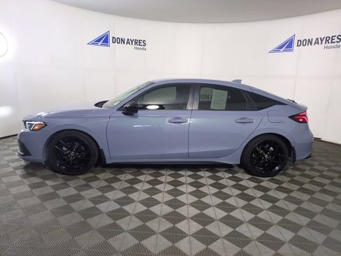 Used 2024 Honda Civic Sport image 2