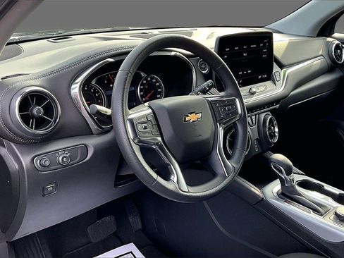 Used 2024 Chevrolet Blazer LT image 7