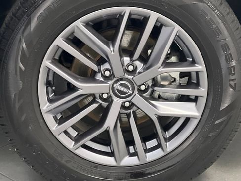 Used 2024 Nissan Rogue S image 64