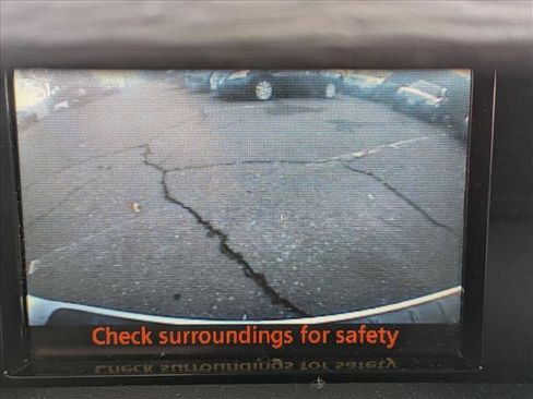 Used 2012 Toyota Sienna LE image 11