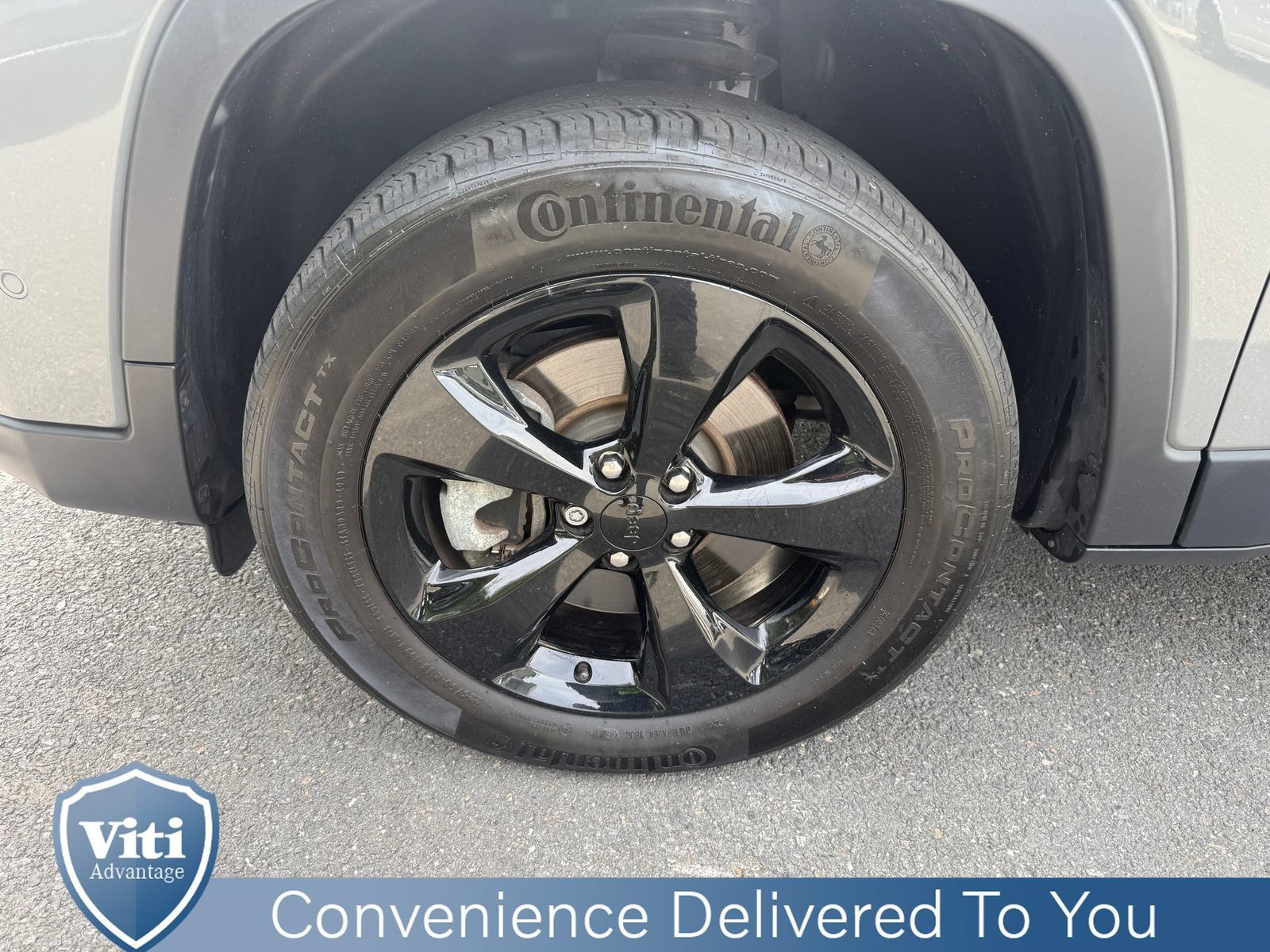Used 2023 Jeep Cherokee Altitude Lux AWD/4WD image 12