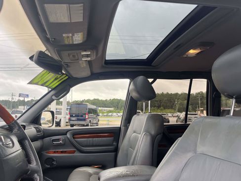 Used 2002 Lexus LX 470 4WD image 16