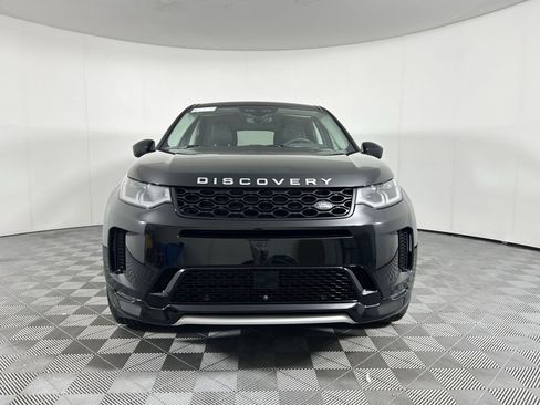 Used 2025 Land Rover Discovery Sport S image 4