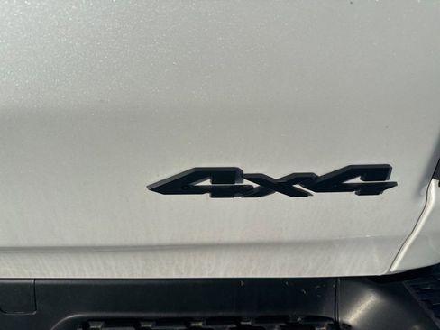 Used 2025 RAM 1500 Laramie w/ Night Edition image 10