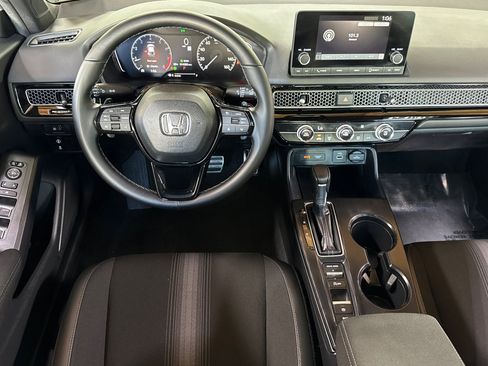 Used 2024 Honda Civic Sport image 28