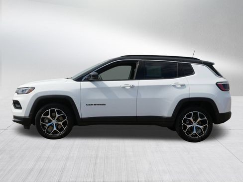 Used 2024 Jeep Compass Limited AWD/4WD image 4