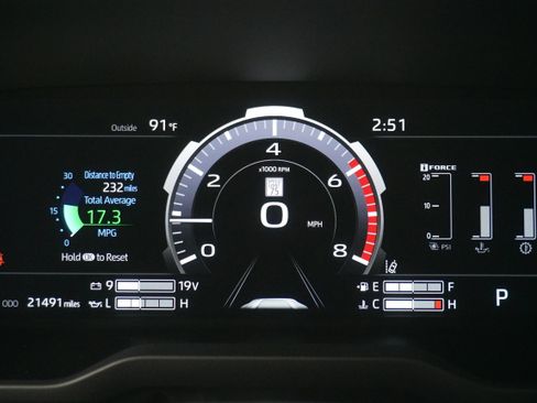 Used 2024 Toyota Tundra Limited image 15