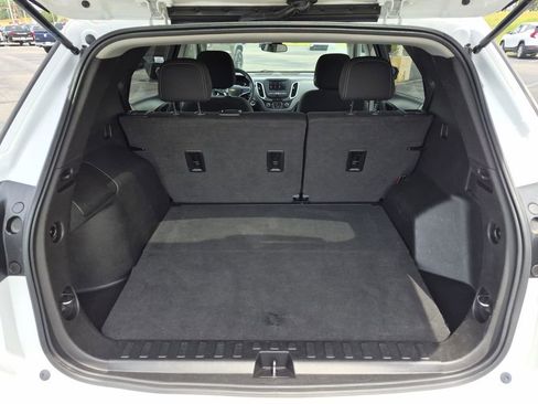 Used 2021 Chevrolet Equinox LT FWD image 9