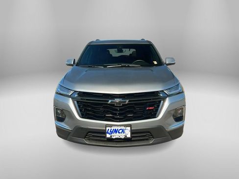 Used 2023 Chevrolet Traverse RS image 8
