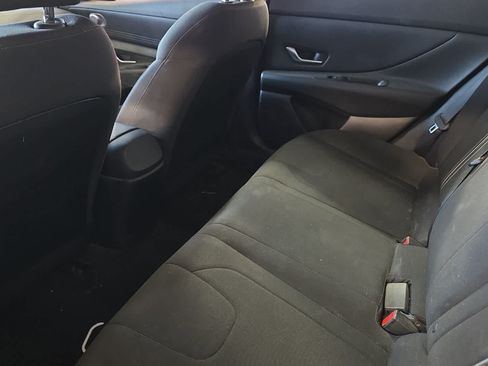Used 2023 Hyundai Elantra SEL w/ Convenience Package FWD image 5