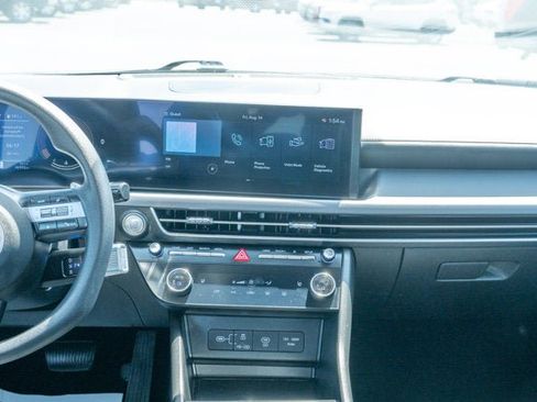 Used 2025 Hyundai Sonata SEL FWD image 34