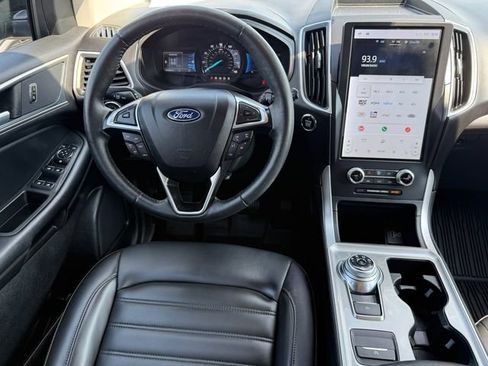 Certified 2024 Ford Edge SEL w/ Convenience Package AWD/4WD image 9